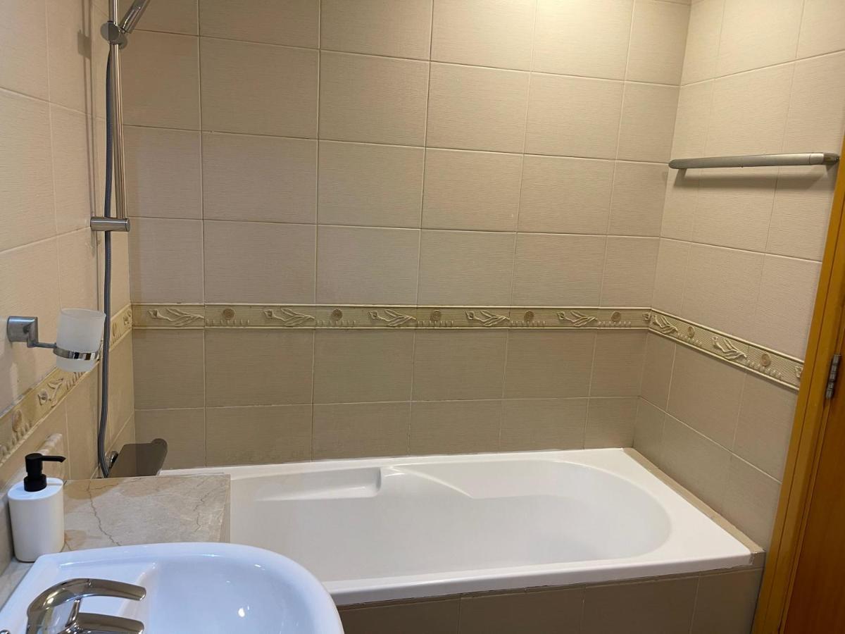 Metro Premium Location Spacious 2 Bedroom Apartment Right Next To The Metro Dubái Exterior foto